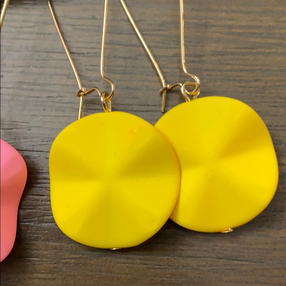 🎈New! Nicole Miller three pack of earrings. - Picture 5 of 7